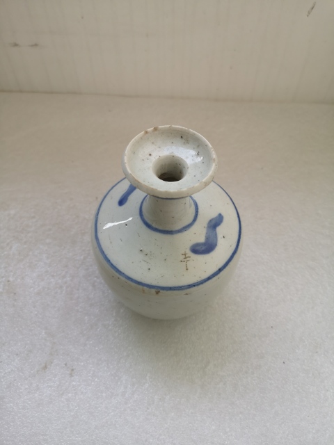 古玩陶瓷清代中期青花盤口無柄壺拍賣,當前價格580元