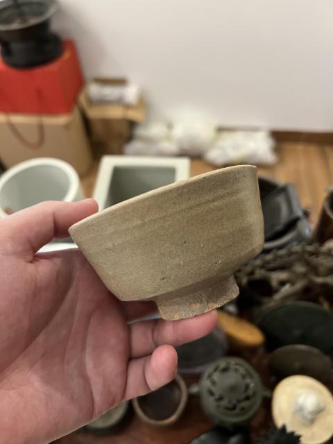 古玩陶瓷明初龍泉窯系圈足香爐拍賣，當前價格999元