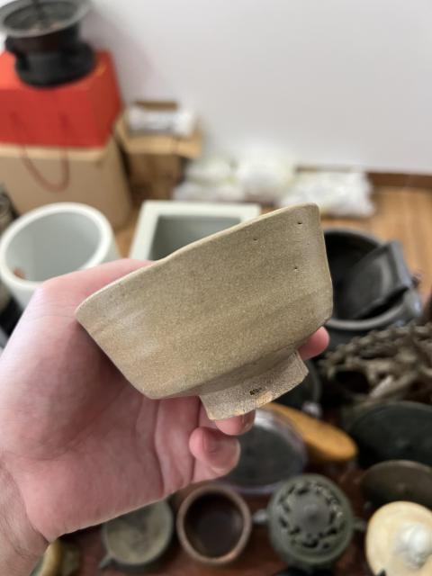 古玩陶瓷明初龍泉窯系圈足香爐拍賣，當前價格999元