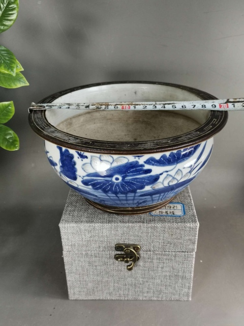 古玩陶瓷青花釉里紅爐拍賣,當(dāng)前價(jià)格11000元