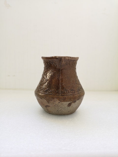 古玩陶瓷清代早期褐釉印花流口執壺拍賣,當前價格680元