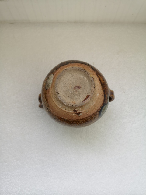 古玩陶瓷清代早期褐釉印花執(zhí)壺拍賣，當(dāng)前價(jià)格750元