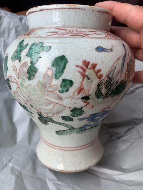 古玩陶瓷清代中期花鳥紋彩繪將軍罐拍賣，當(dāng)前價格2000元