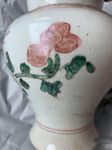 古玩陶瓷清代中期花鳥紋彩繪將軍罐拍賣，當(dāng)前價格2000元