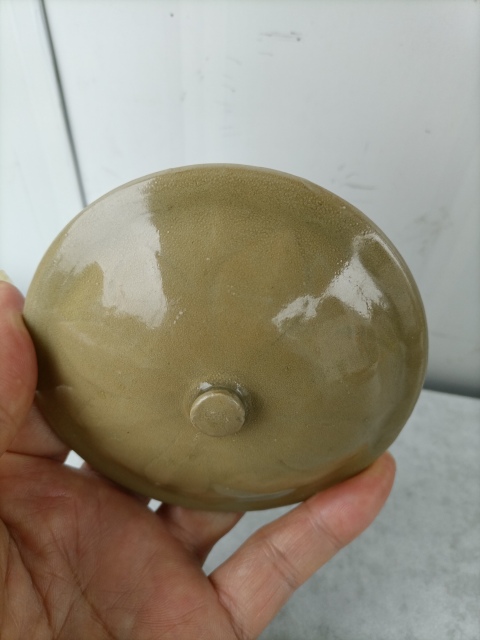 古玩陶瓷龍泉青瓷刻蓮花紋罐蓋拍賣，當前價格300元
