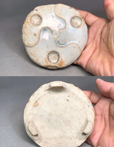 古玩陶瓷（晚清民國）窯變哥釉三足筒式香爐（帶底座少見）拍賣，當前價格0元