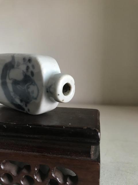 古玩陶瓷晚清人物紋青花鼻煙壺拍賣,當前價格280元