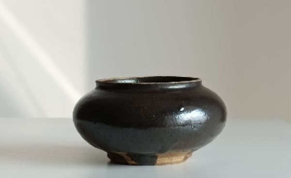 古玩陶瓷明代定窯褐釉文房水呈拍賣，當前價格750元