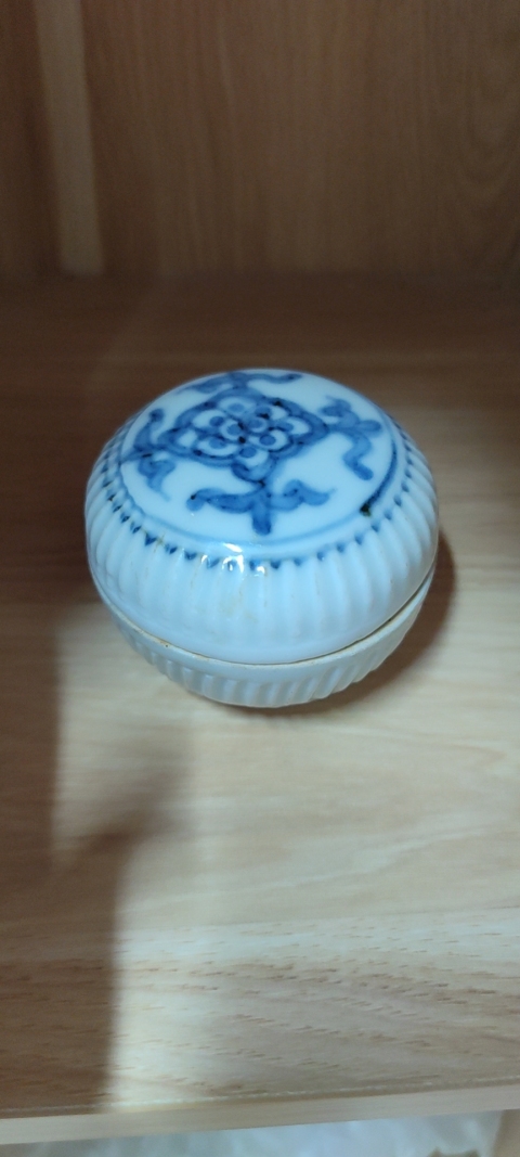 古玩陶瓷【望月樓】明末清初青花印泥盒拍賣,當(dāng)前價(jià)格3000元