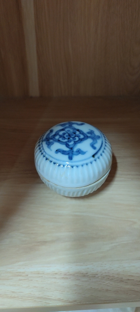 古玩陶瓷【望月樓】明末清初青花印泥盒拍賣,當(dāng)前價(jià)格3000元