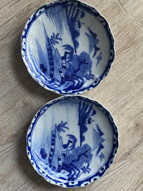 古玩陶瓷日本大正山水紋青花盤拍賣，當前價格350元