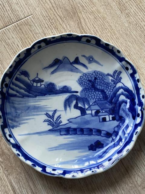 古玩陶瓷日本大正山水紋青花盤拍賣，當前價格350元