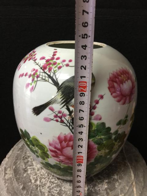 古玩陶瓷粉彩花鳥花卉紋冬瓜罐拍賣,當前價格1500元