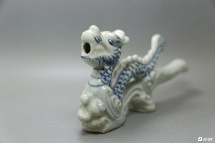 古玩陶瓷青花龍紋煙嘴拍賣,當前價格1200元