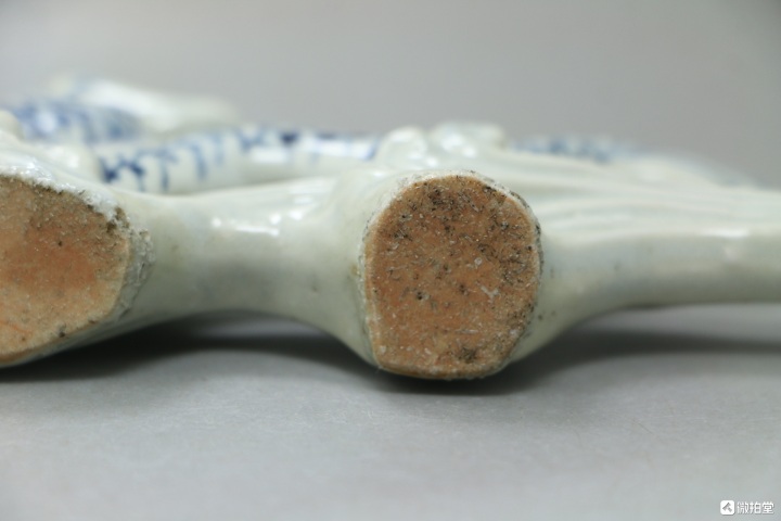 古玩陶瓷青花龍紋煙嘴拍賣,當前價格1200元