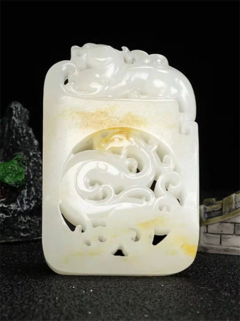 骨董品 高古玉 本物和田碧玉 手彫 猪龍玉玦 根付 玉佩 玉礼器 骨董品 高古玉 本物和田碧玉 手彫 猪龍玉 根付 玉佩 玉礼器