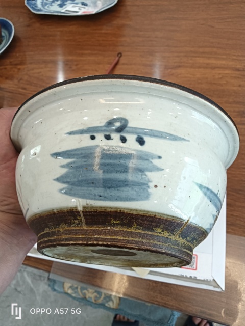 古玩陶瓷清中期鐵銹釉青花山水紋香爐拍賣，當前價格1400元