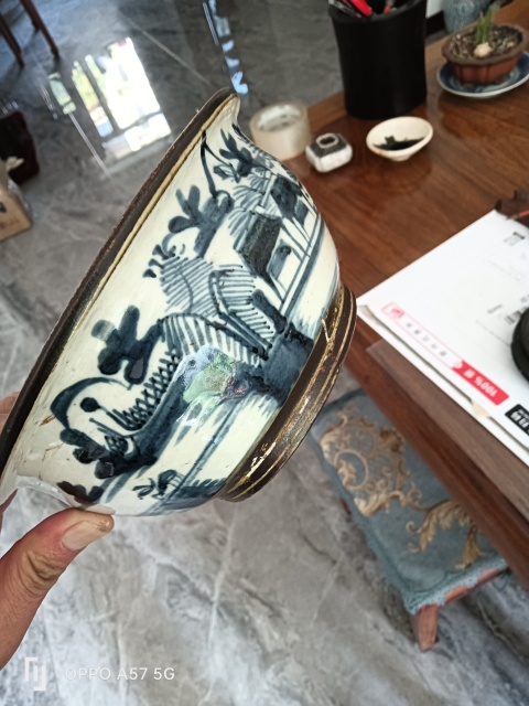 古玩陶瓷清中期鐵銹釉青花山水紋香爐拍賣，當前價格1400元