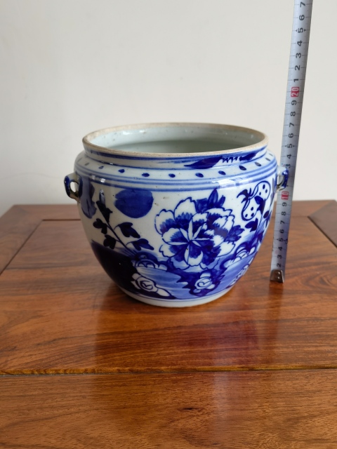 古玩陶瓷晚清牡丹紋青花四系粥罐拍賣,當前價格450元