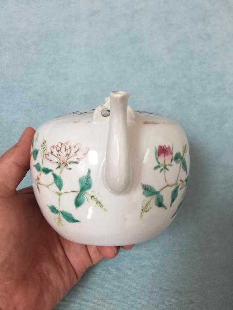 古玩陶瓷清同治 粉彩綠牡丹紋提梁壺拍賣,當前價格1200元