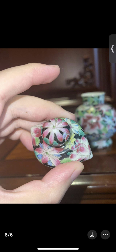 古玩陶瓷民國(guó)大清乾隆年制款百花不落地粉彩蓋罐拍賣(mài)，當(dāng)前價(jià)格1880元