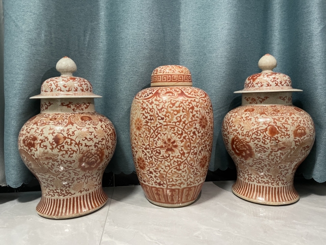 古玩陶瓷晚清景德鎮(zhèn)哥釉礬紅花卉紋將軍罐拍賣，當前價格45000元