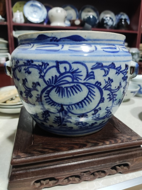 古玩陶瓷清代道光至咸豐纏枝花卉紋四系粥罐拍賣,當前價格588元