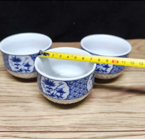 古玩陶瓷六十至八十年代花卉紋青花杯一組拍賣,當前價格168元