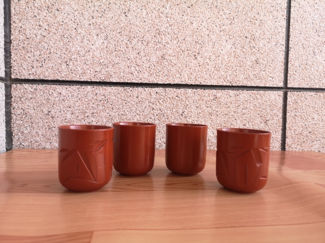 古玩陶瓷出口創(chuàng)匯期花卉紋杯一組拍賣,當(dāng)前價(jià)格260元