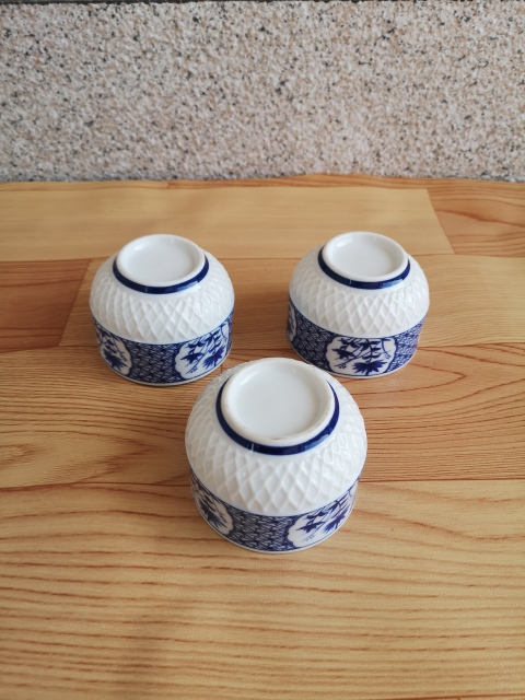 古玩陶瓷六十至八十年代花卉紋青花杯一組拍賣,當前價格168元