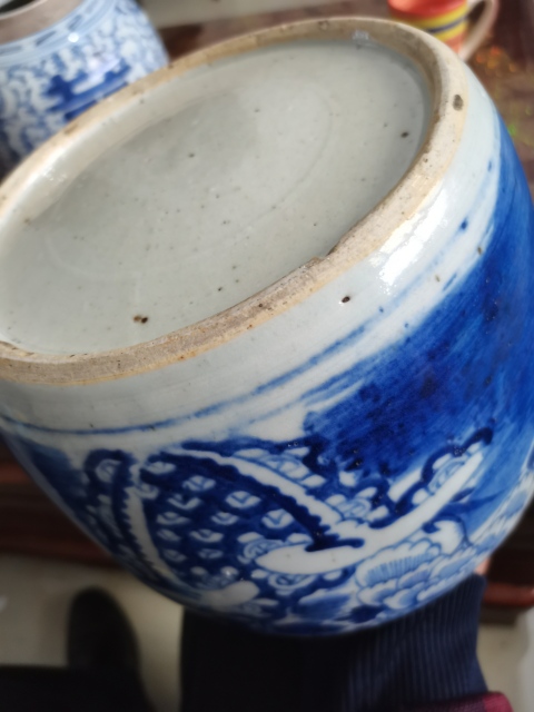 古玩陶瓷大罐子牡丹大罐嘉慶青花牡丹紋罐,景德鎮窯口拍賣,當前價格1888元