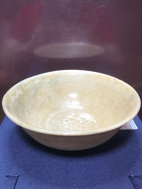 古玩陶瓷宋龍泉刻花紋碗拍賣,當前價格2200元