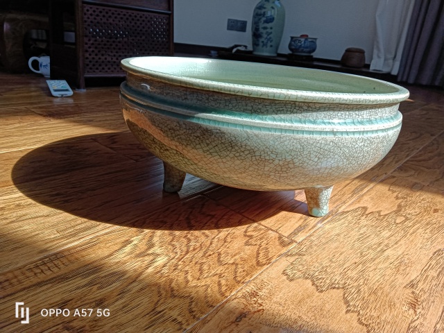 古玩陶瓷龍泉三足大號香爐拍賣,當前價格21000元