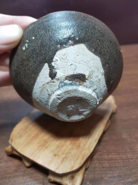 古玩陶瓷黑釉茶盞拍賣，當前價格1800元