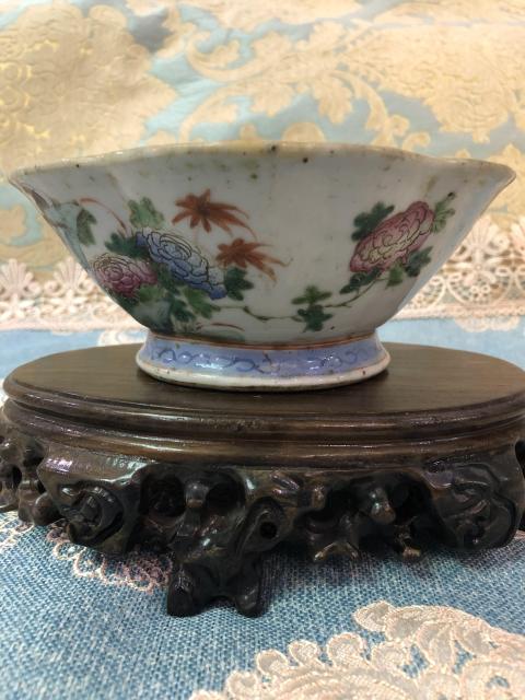 古玩陶瓷【晚清】粉彩花鳥紋花口貢碗拍賣，當前價格3600元