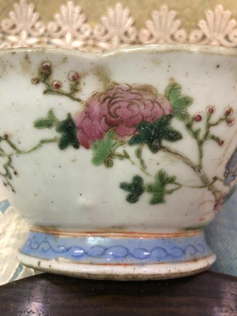 古玩陶瓷【晚清】粉彩花鳥紋花口貢碗拍賣，當前價格3600元