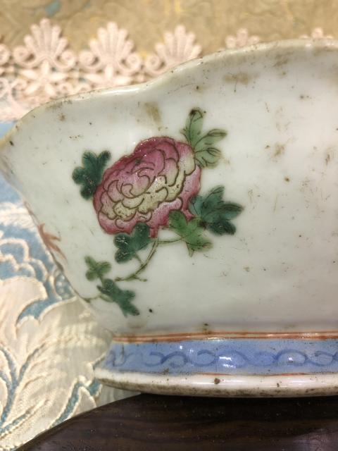 古玩陶瓷【晚清】粉彩花鳥紋花口貢碗拍賣，當前價格3600元