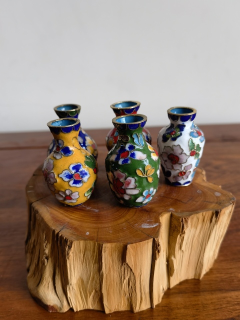 古玩雜項景泰藍銅瓶拍賣,當前價格150元