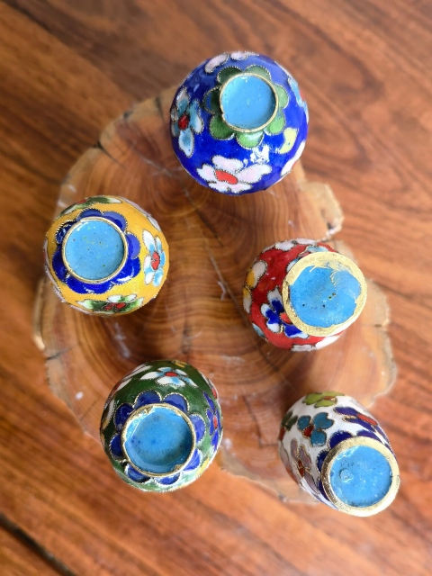 古玩雜項景泰藍銅瓶拍賣,當前價格150元