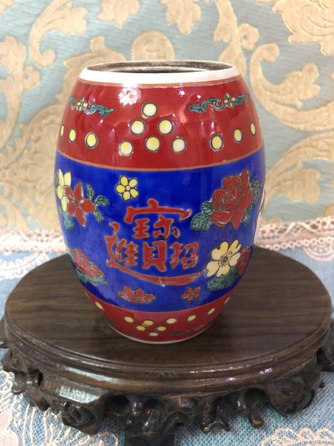 古玩陶瓷粉彩貼花花鳥紋鼓釘罐拍賣,當(dāng)前價格1500元