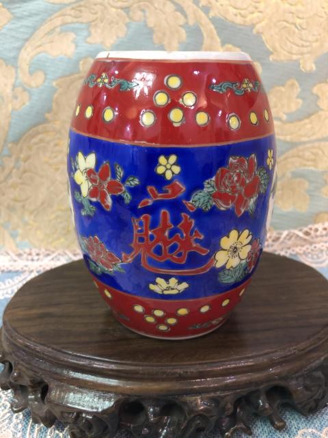 古玩陶瓷粉彩貼花花鳥紋鼓釘罐拍賣,當(dāng)前價格1500元