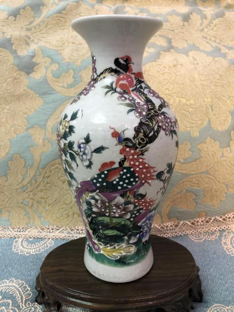 古玩陶瓷【雍正】粉彩鳳戲牡丹紋撇口瓶拍賣,當前價格2669元