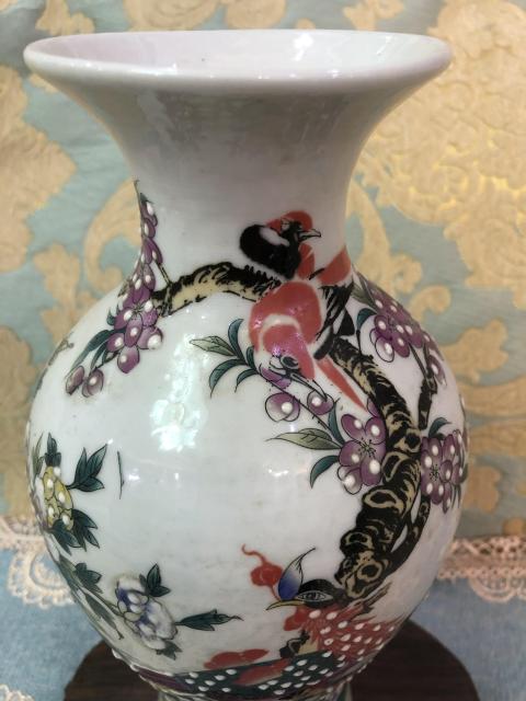 古玩陶瓷【雍正】粉彩鳳戲牡丹紋撇口瓶拍賣,當前價格2669元