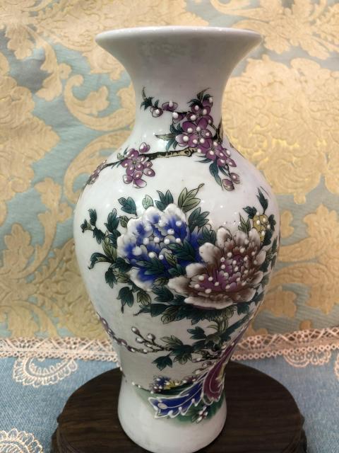 古玩陶瓷【雍正】粉彩鳳戲牡丹紋撇口瓶拍賣,當前價格2669元
