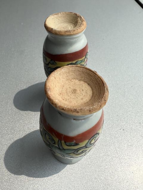 古玩陶瓷【雍正粉彩、乾隆粉彩】清代早期粉彩花卉紋撇口瓶拍賣，當前價格2000元