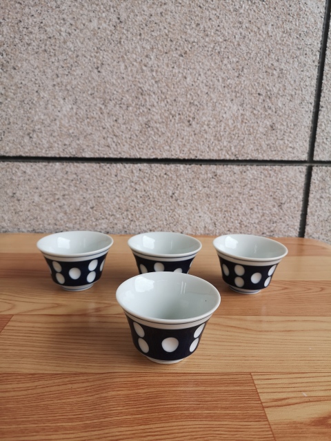 古玩陶瓷上世紀六十至八十年代青花留白杯拍賣，當前價格220元