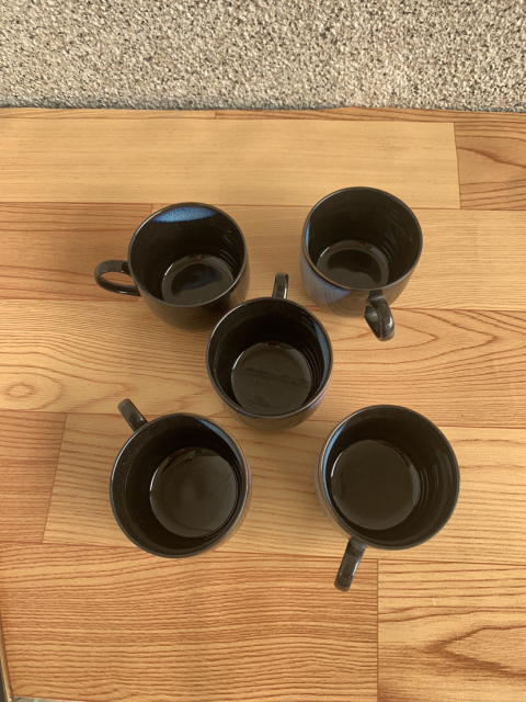 古玩陶瓷八十年代黑釉藍斑執(zhí)杯拍賣,當(dāng)前價格135元