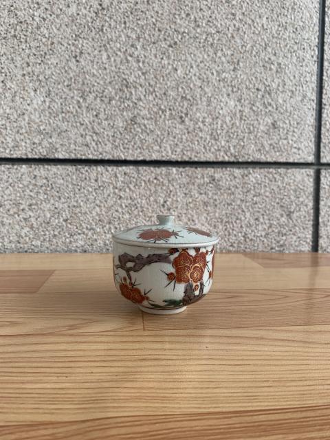古玩陶瓷六十至八十年代花卉紋蓋杯拍賣,當前價格220元
