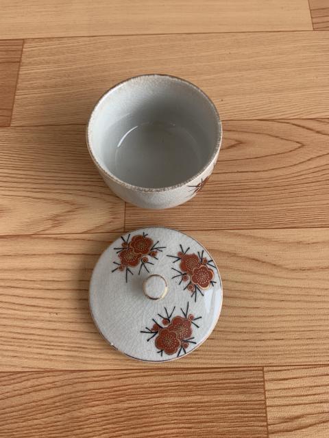 古玩陶瓷六十至八十年代花卉紋蓋杯拍賣,當前價格220元