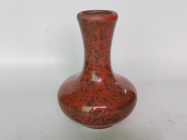 古玩陶瓷紅釉瓶拍賣,當前價格130元